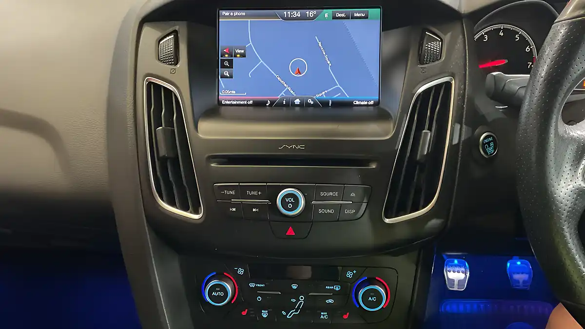 Used 2016 Ford Focus ST-3 Black - Interior and Exterior details 12