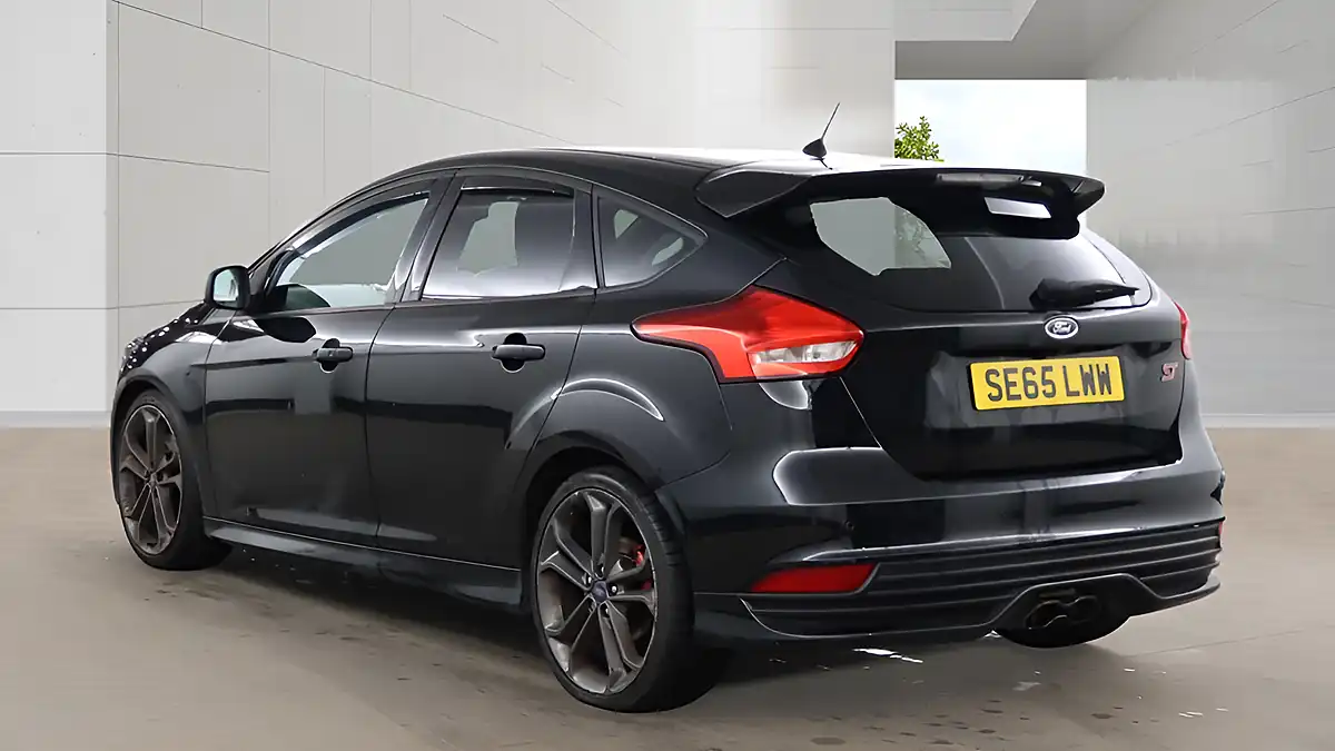 Used 2016 Ford Focus ST-3 Black - Interior and Exterior details 3