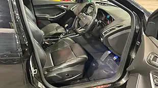 Used 2016 Ford Focus ST-3 Black - Interior and Exterior details 9