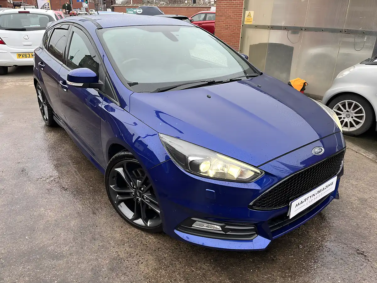 Used 2016 Ford Focus ST-3 Blue - Interior and Exterior details 2
