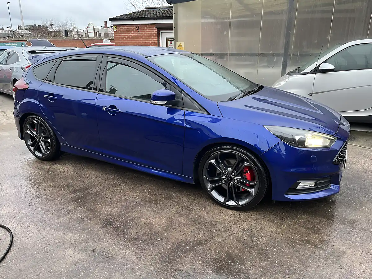 Used 2016 Ford Focus ST-3 Blue - Interior and Exterior details 3
