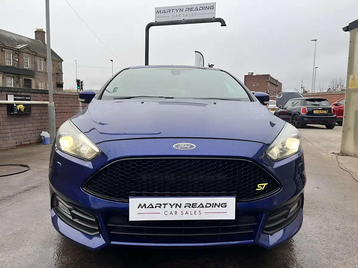 Used 2016 Ford Focus ST-3 Blue - Interior and Exterior details 4