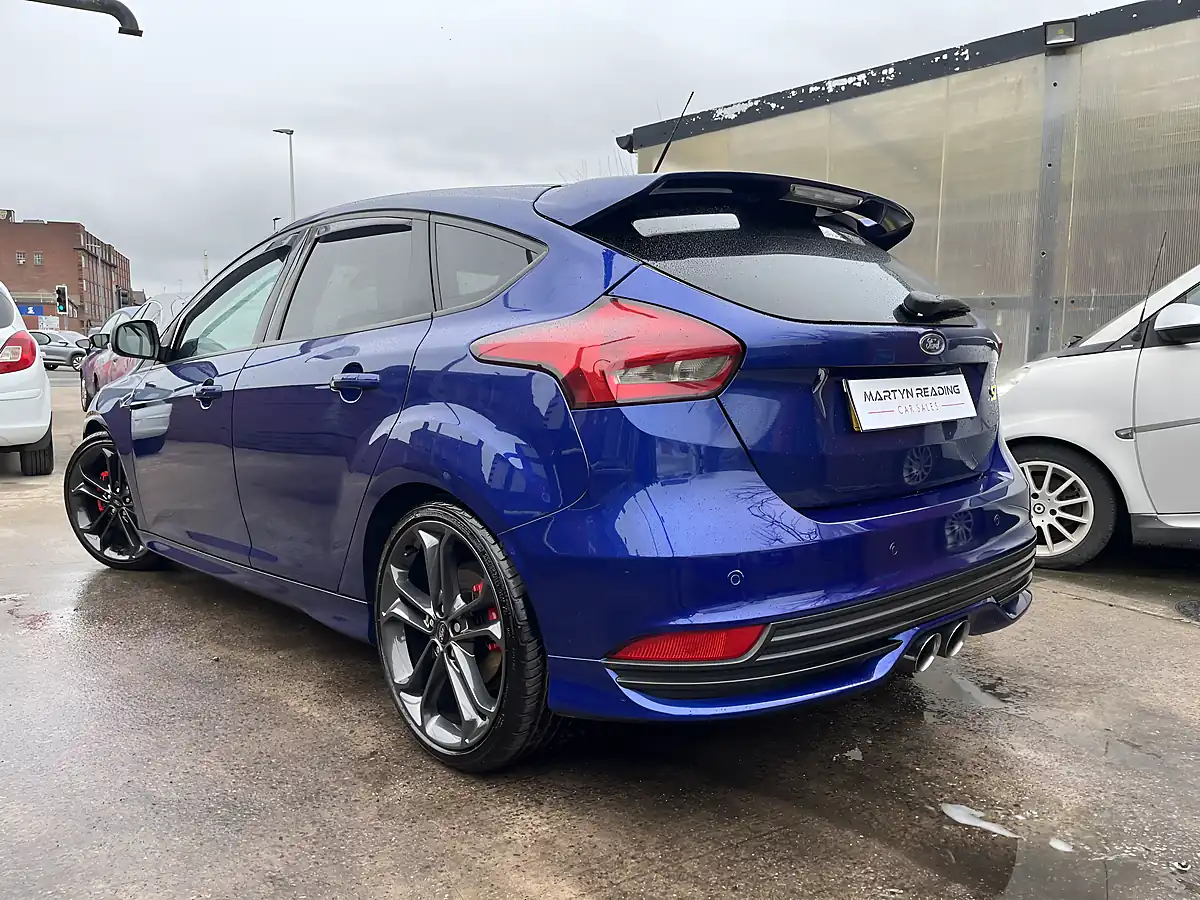 Used 2016 Ford Focus ST-3 Blue - Interior and Exterior details 5