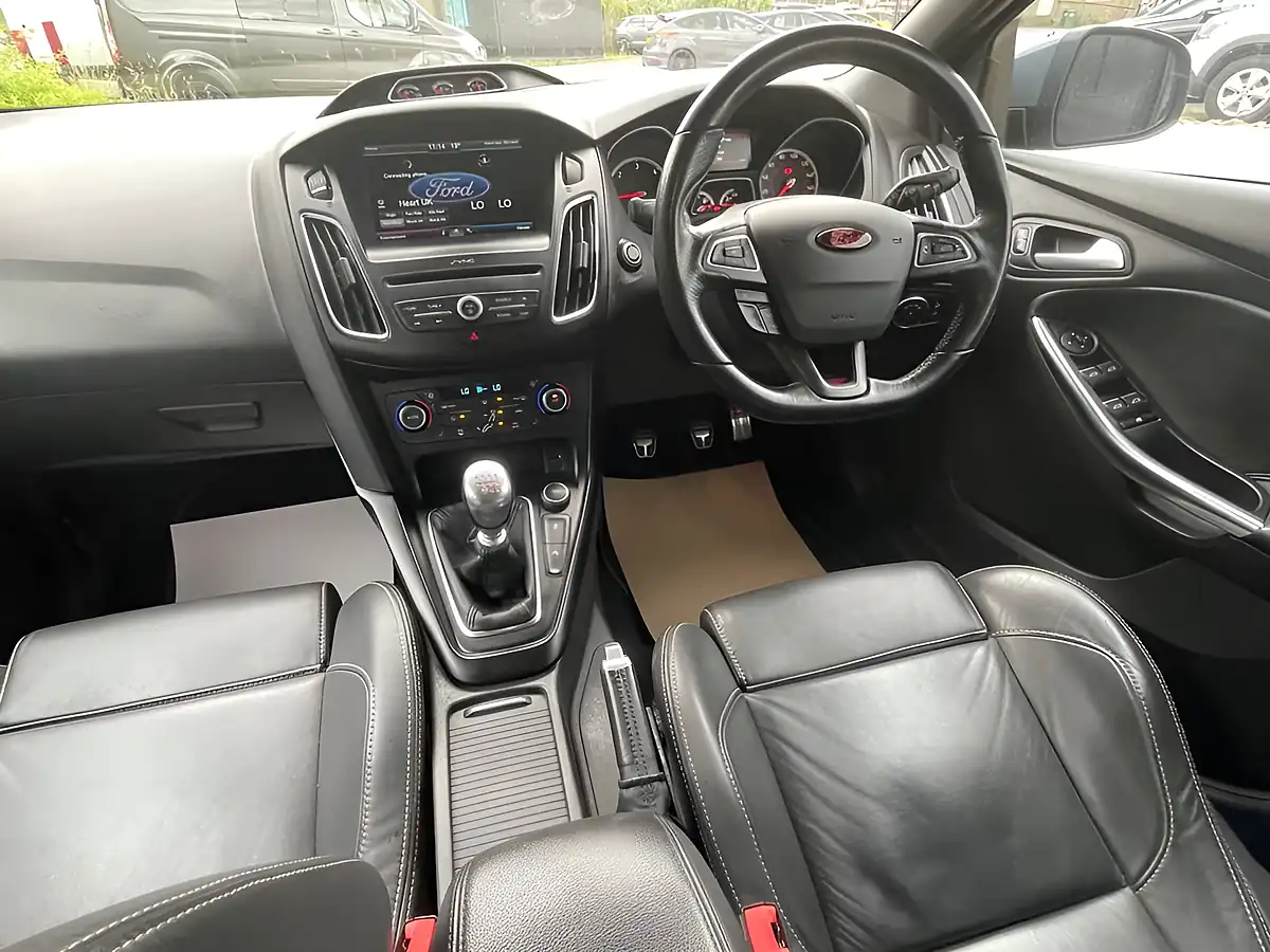 Used 2016 Ford Focus ST-3 Grey - Interior and Exterior details 15