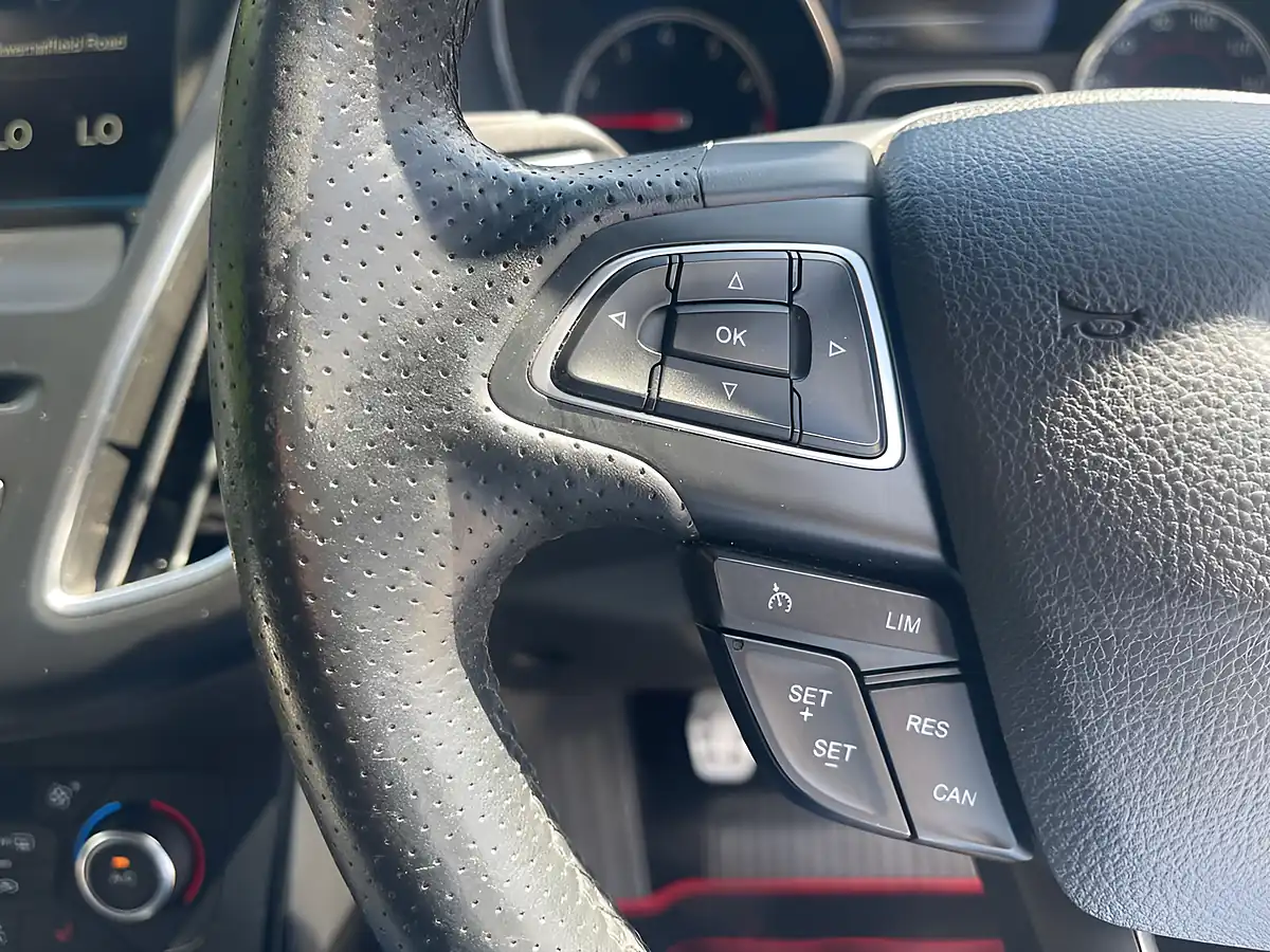 Used 2016 Ford Focus ST-3 Grey - Interior and Exterior details 11