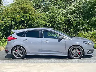 Used 2016 Ford Focus ST-3 Grey - Interior and Exterior details 2