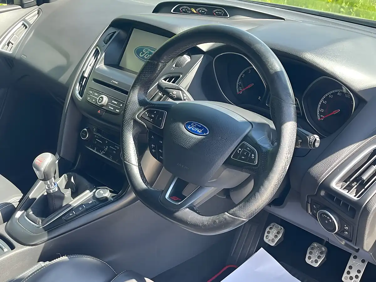 Used 2016 Ford Focus ST-3 Grey - Interior and Exterior details 4