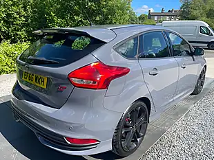 Used 2016 Ford Focus ST-3 Grey - Interior and Exterior details 7