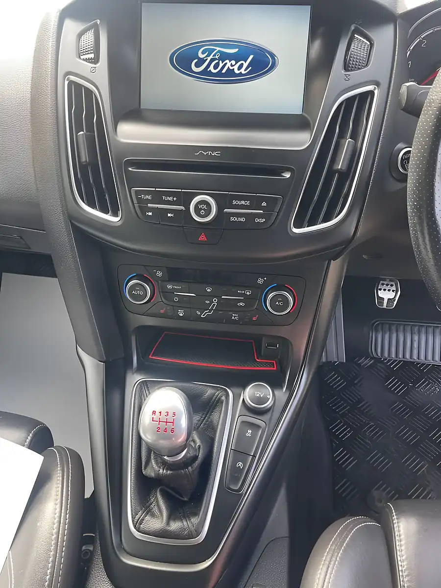 Used 2016 Ford Focus ST-3 Grey - Interior and Exterior details 14
