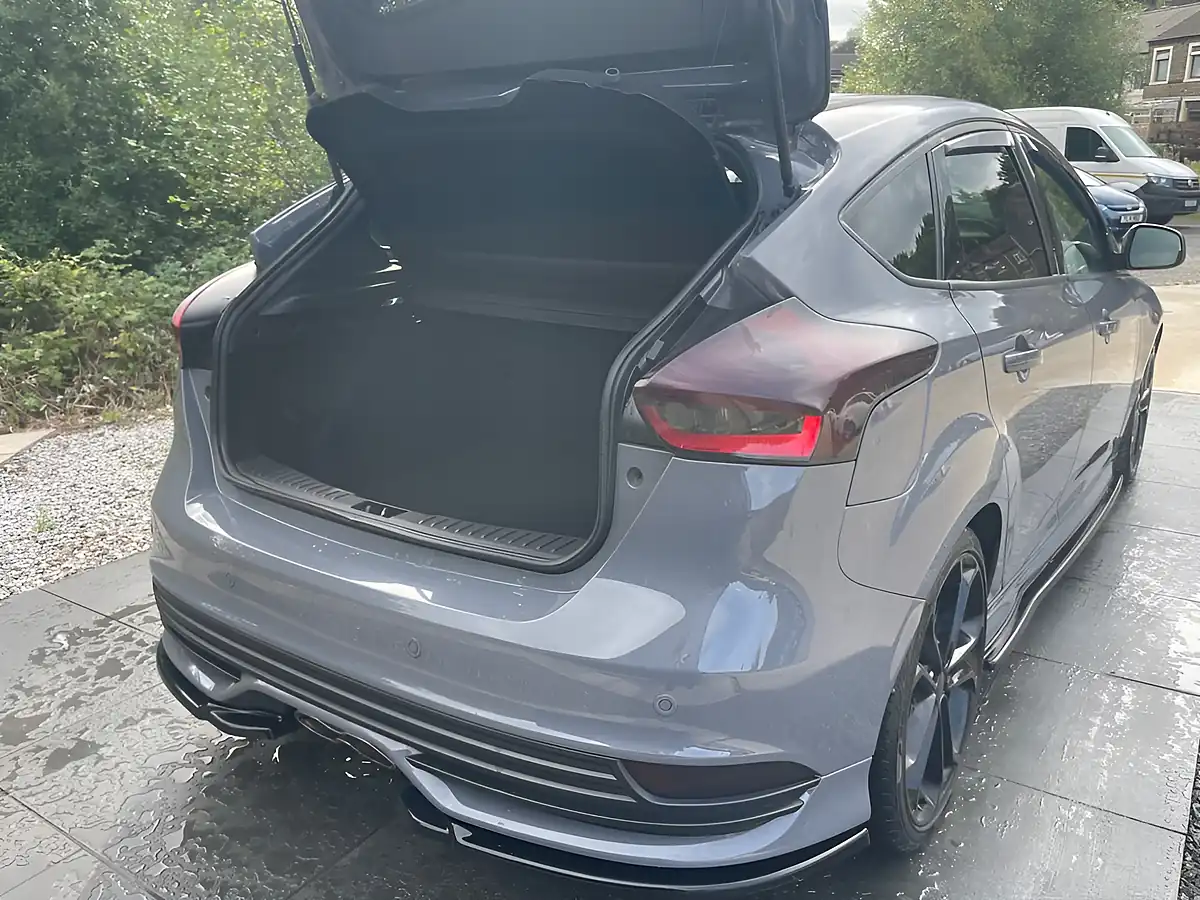 Used 2016 Ford Focus ST-3 Grey - Interior and Exterior details 16