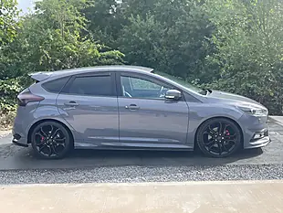 Used 2016 Ford Focus ST-3 Grey - Interior and Exterior details 3