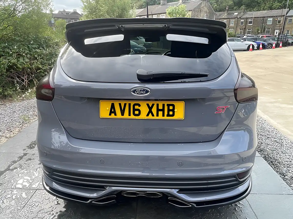 Used 2016 Ford Focus ST-3 Grey - Interior and Exterior details 7