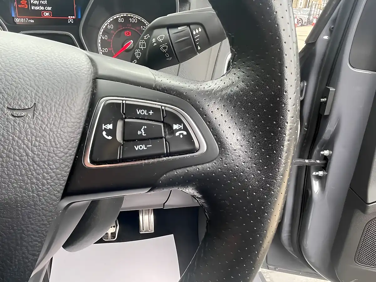Used 2016 Ford Focus ST-3 Grey - Interior and Exterior details 11