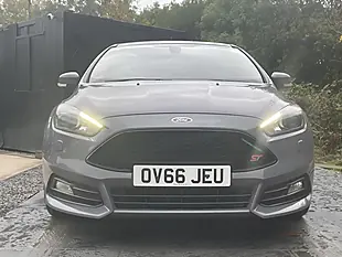 Used 2016 Ford Focus ST-3 Grey - Interior and Exterior details 2