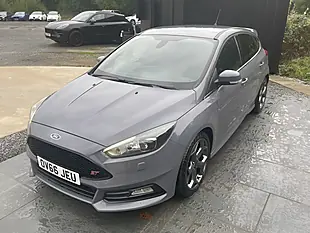 Used 2016 Ford Focus ST-3 Grey - Interior and Exterior details 3