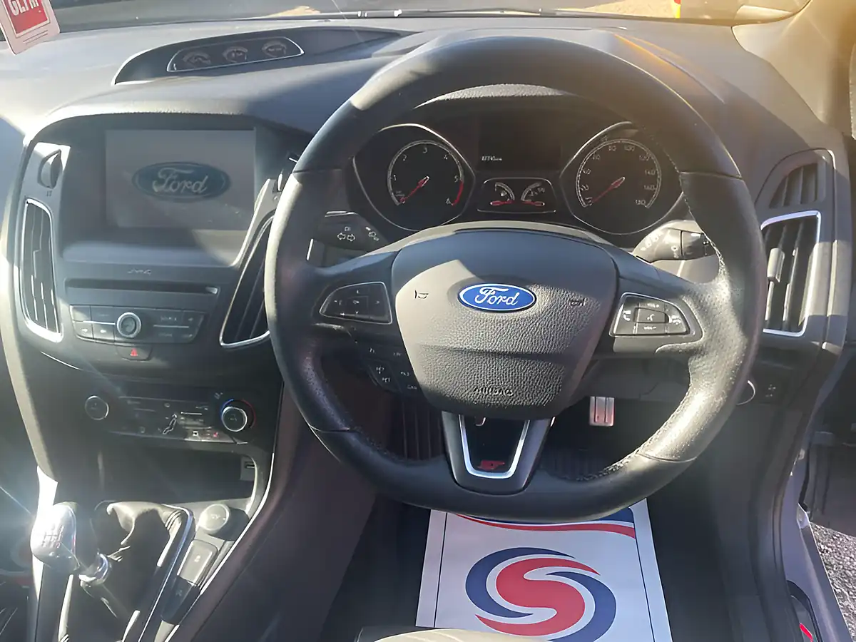 Used 2016 Ford Focus ST-3 Grey - Interior and Exterior details 13