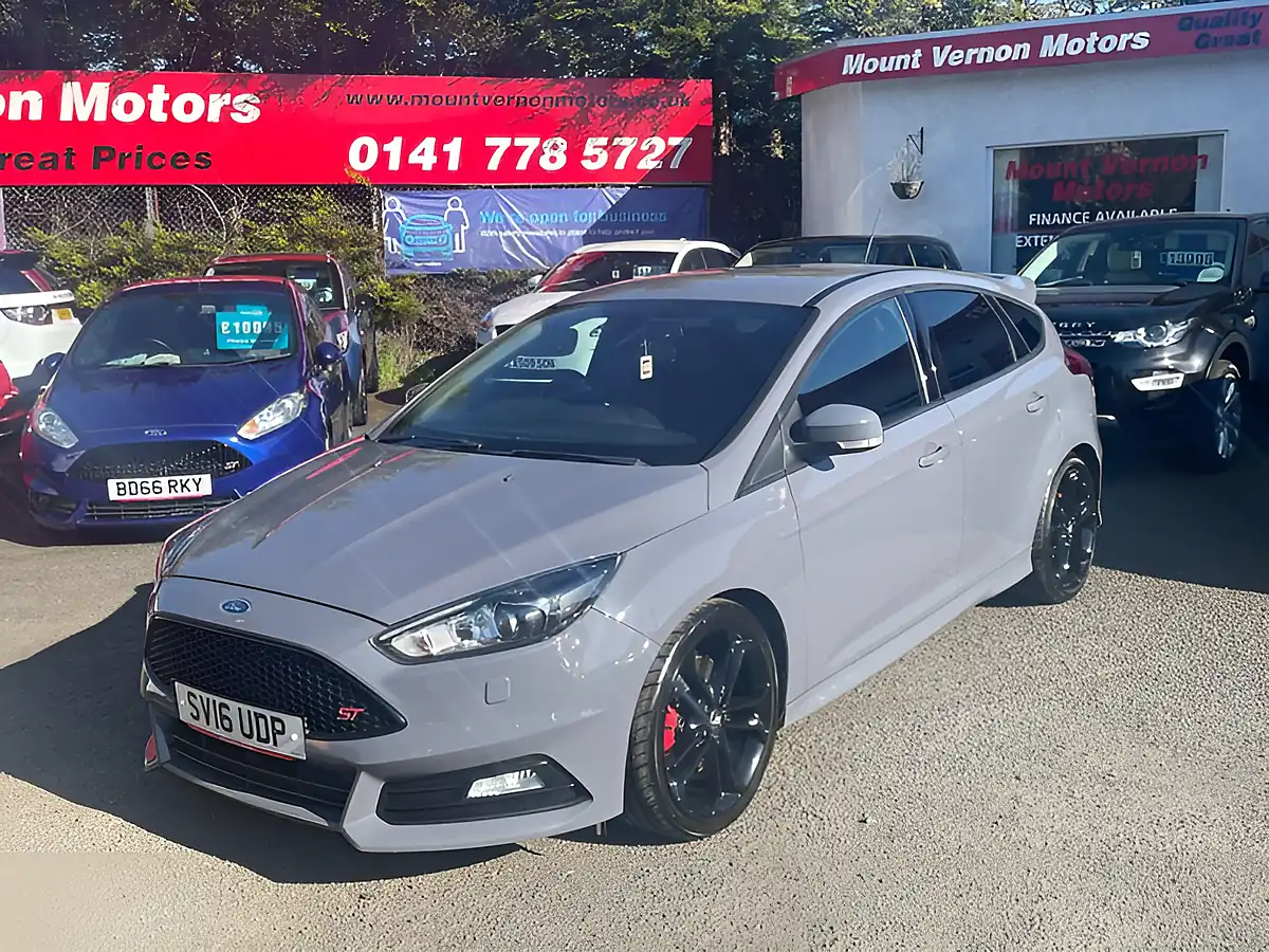 Used 2016 Ford Focus ST-3 Grey - Interior and Exterior details 4
