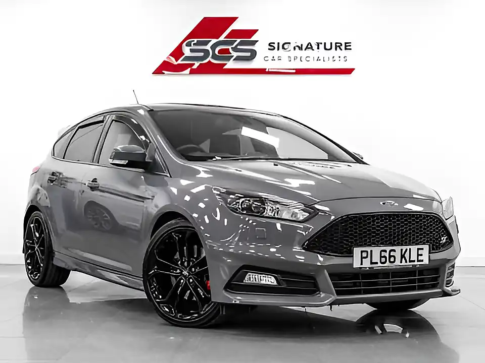 Used 2016 Ford Focus ST-3 Stealth Grey - Interior and Exterior details 20