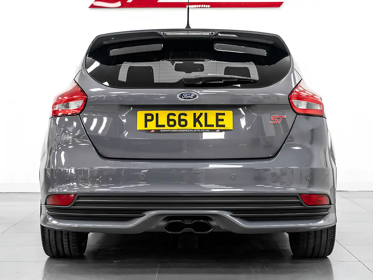 Used 2016 Ford Focus ST-3 Stealth Grey - Interior and Exterior details 7