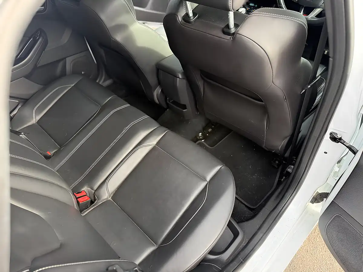 Used 2016 Ford Focus ST-3 White - Interior and Exterior details 13