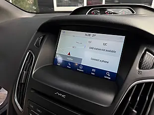 Used 2016 Ford Focus ST-3 White - Interior and Exterior details 17