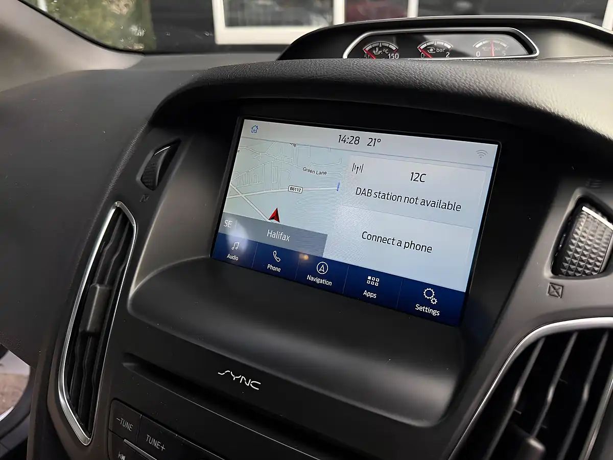 Used 2016 Ford Focus ST-3 White - Interior and Exterior details 17