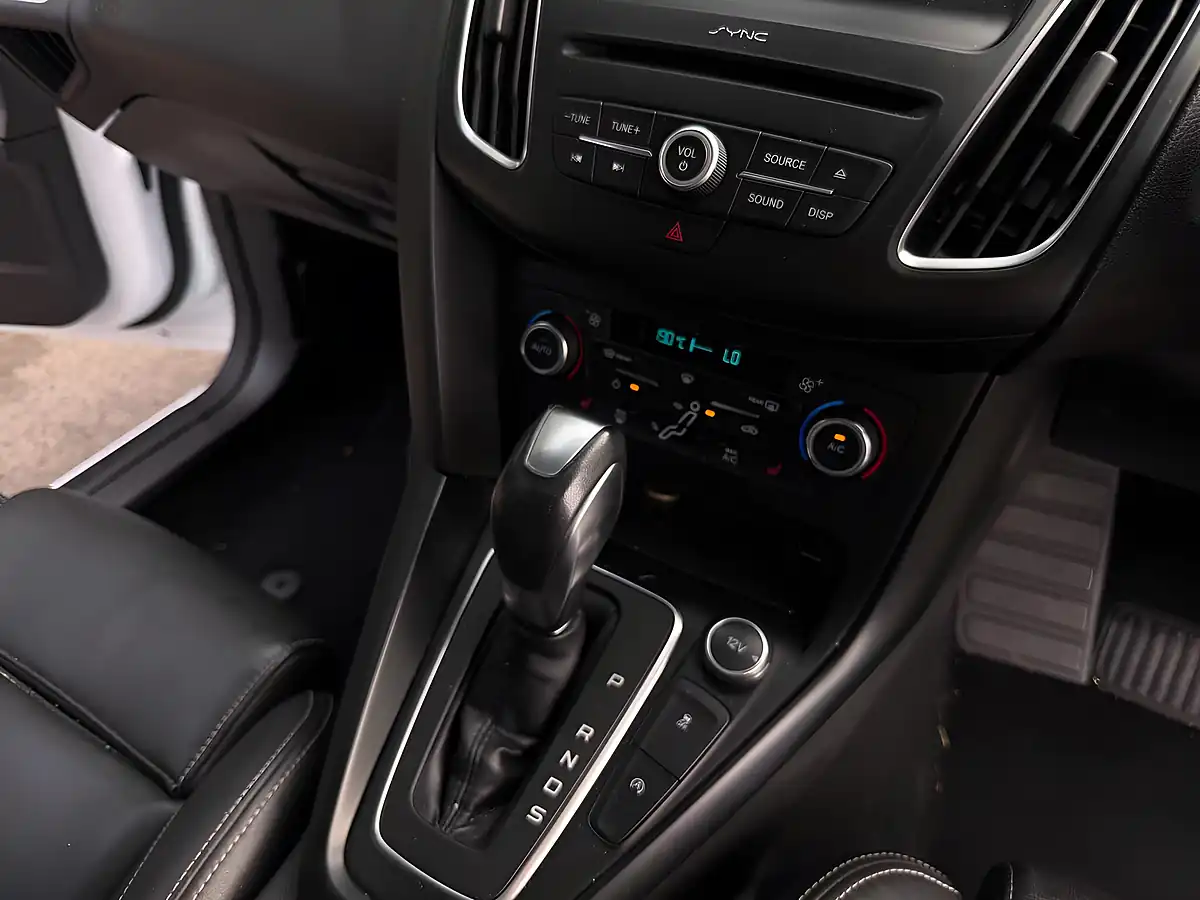 Used 2016 Ford Focus ST-3 White - Interior and Exterior details 18