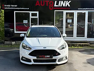 Used 2016 Ford Focus ST-3 White - Interior and Exterior details 2