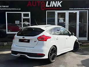 Used 2016 Ford Focus ST-3 White - Interior and Exterior details 4