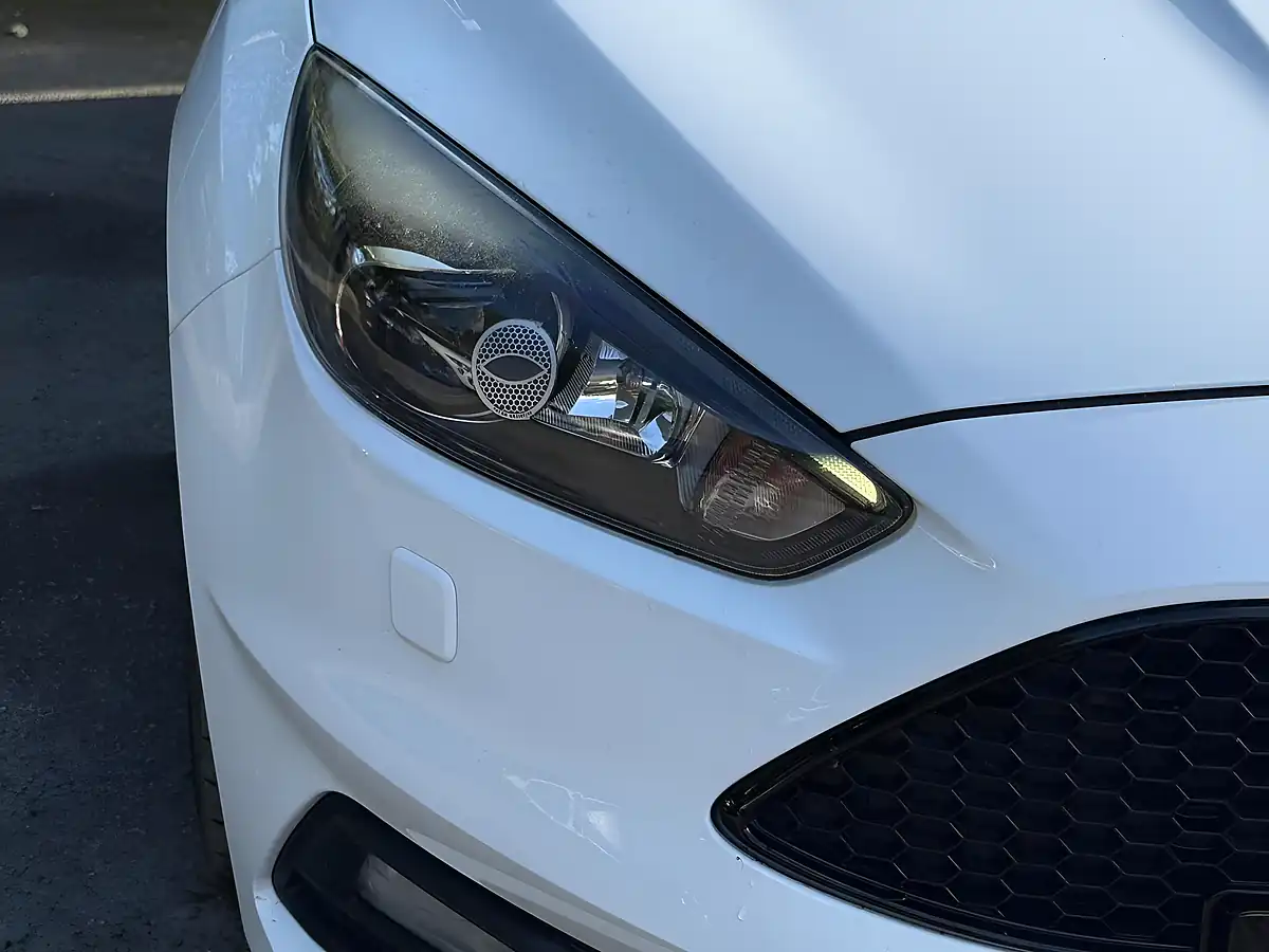 Used 2016 Ford Focus ST-3 White - Interior and Exterior details 7