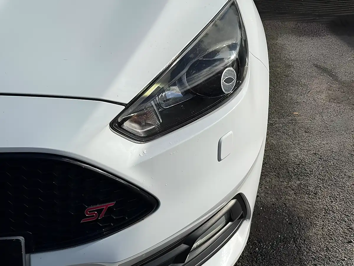 Used 2016 Ford Focus ST-3 White - Interior and Exterior details 8