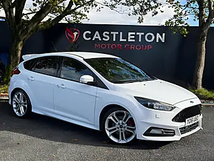 Used 2016 Ford Focus ST-3 White - Interior and Exterior details 2