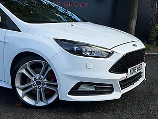 Used 2016 Ford Focus ST-3 White - Interior and Exterior details 6