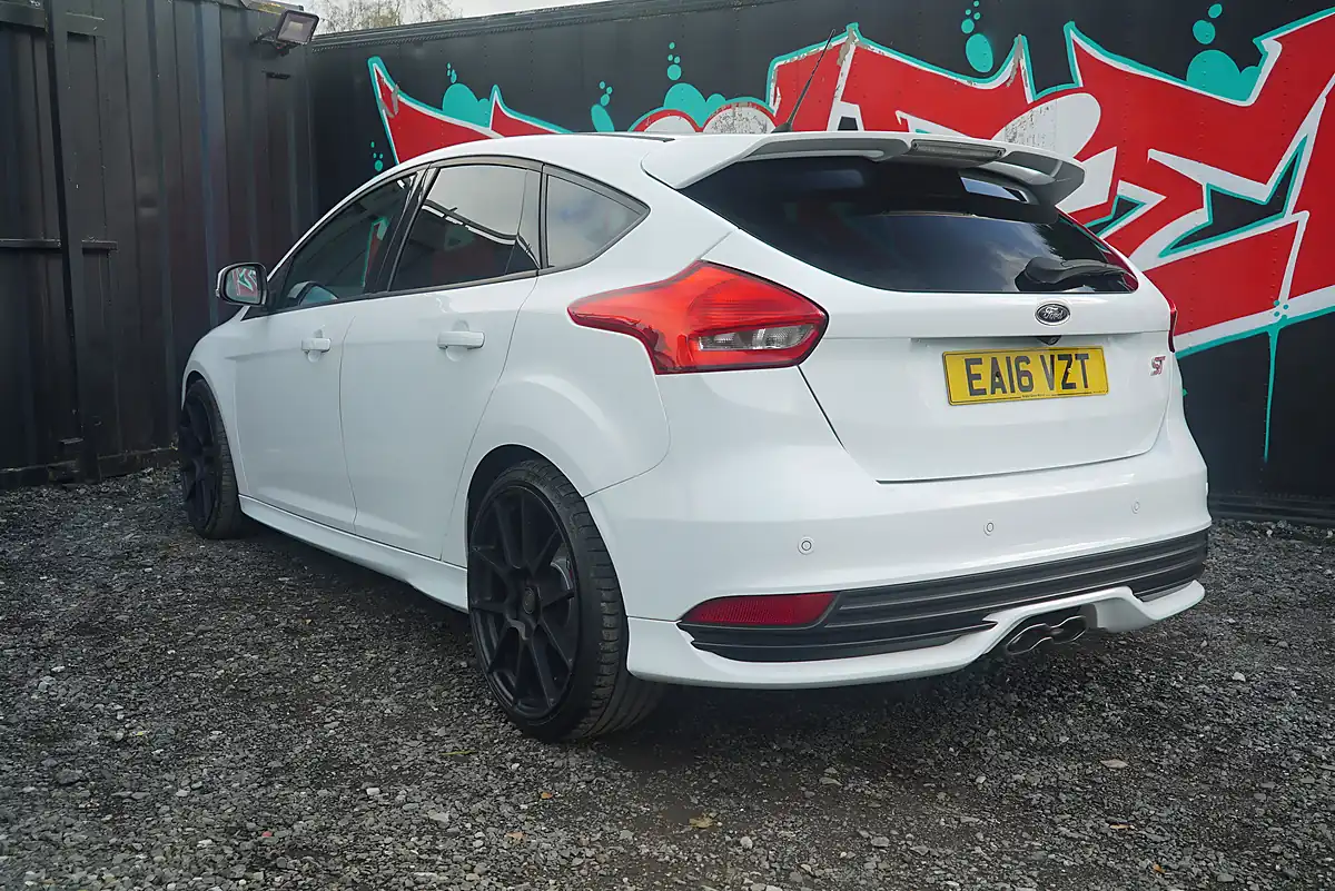 Used 2016 Ford Focus ST-3 White - Interior and Exterior details 10