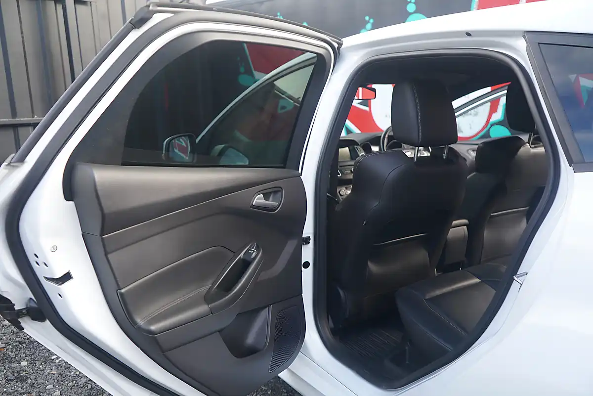 Used 2016 Ford Focus ST-3 White - Interior and Exterior details 17