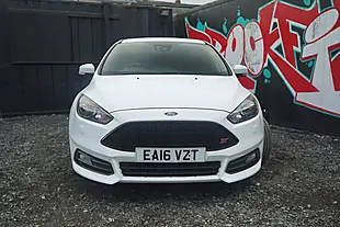 Used 2016 Ford Focus ST-3 White - Interior and Exterior details 4