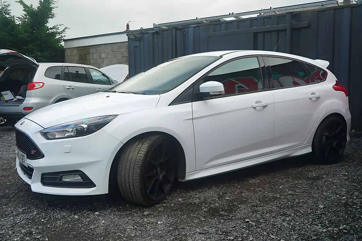 Used 2016 Ford Focus ST-3 White - Interior and Exterior details 9