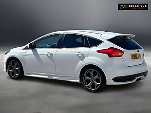 Used 2016 Ford Focus ST-3 White - Interior and Exterior details 11