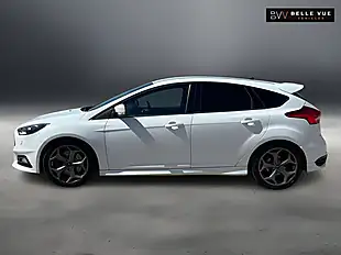 Used 2016 Ford Focus ST-3 White - Interior and Exterior details 12