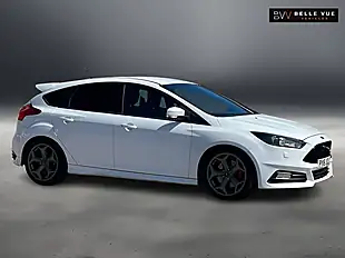 Used 2016 Ford Focus ST-3 White - Interior and Exterior details 3