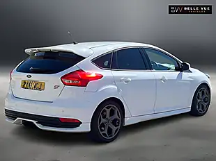 Used 2016 Ford Focus ST-3 White - Interior and Exterior details 5