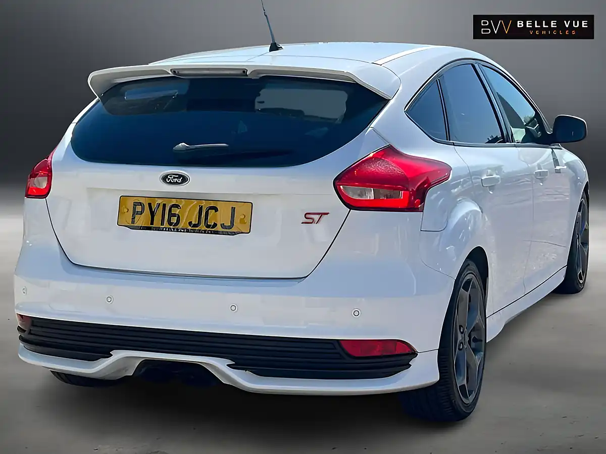 Used 2016 Ford Focus ST-3 White - Interior and Exterior details 6