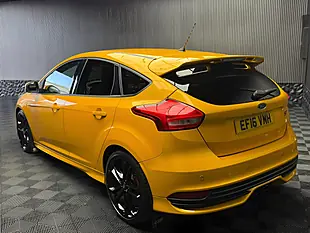 Used 2016 Ford Focus ST-3 Yellow - Interior and Exterior details 4