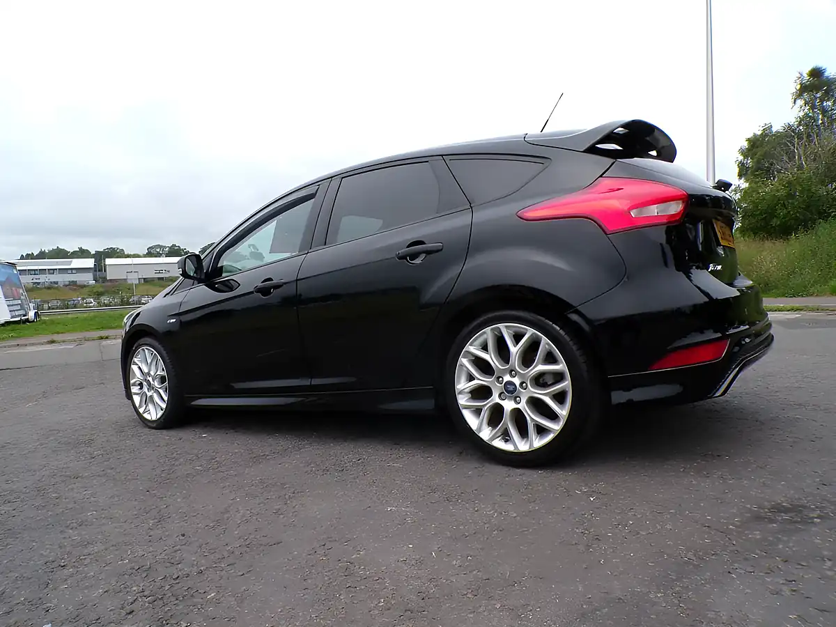 Used 2016 Ford Focus ST-Line Black - Interior and Exterior details 2