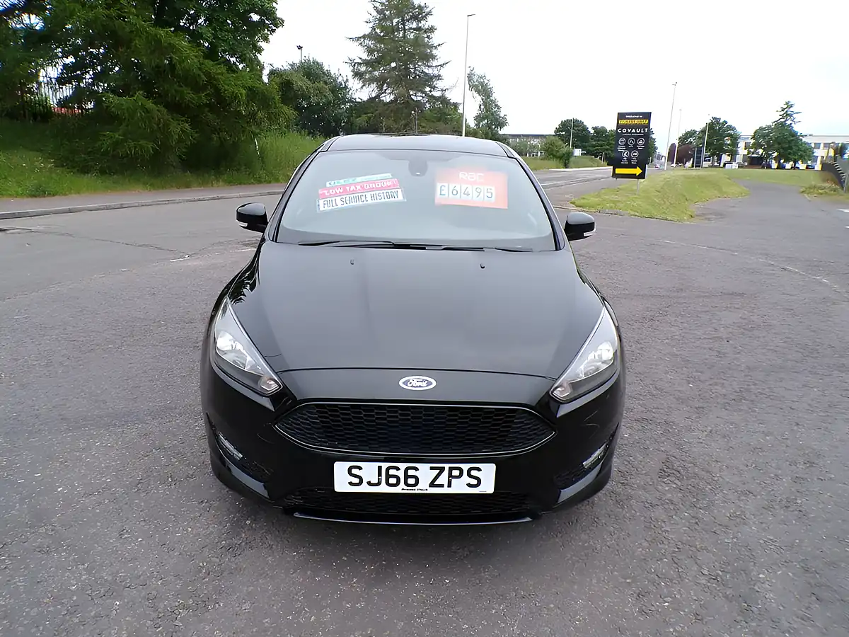 Used 2016 Ford Focus ST-Line Black - Interior and Exterior details 5