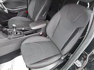 Used 2016 Ford Focus ST-Line Black - Interior and Exterior details 16