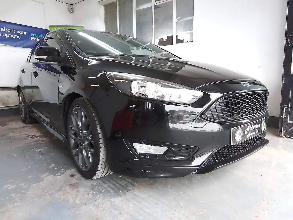 Used 2016 Ford Focus ST-Line Black - Interior and Exterior details 4