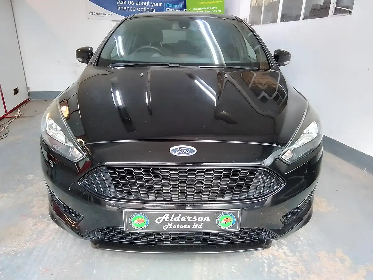 Used 2016 Ford Focus ST-Line Black - Interior and Exterior details 6