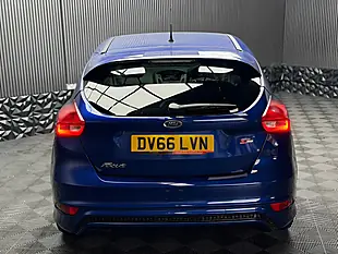 Used 2016 Ford Focus ST-Line Blue - Interior and Exterior details 10
