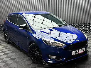 Used 2016 Ford Focus ST-Line Blue - Interior and Exterior details 6